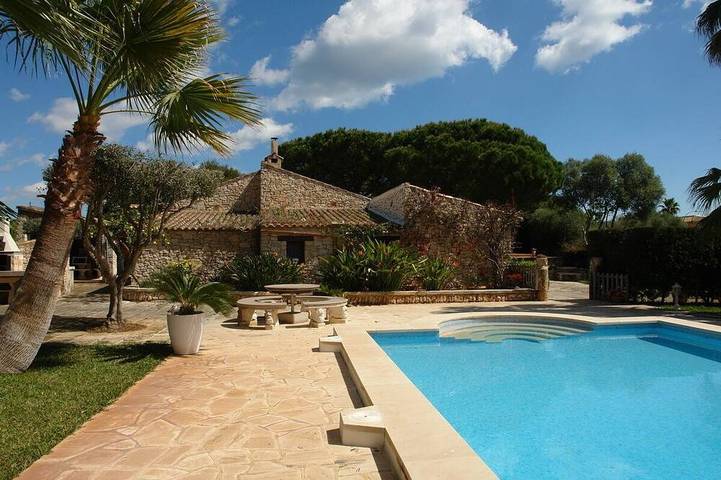 Finca mit Hund für 8 Personen, mit Garten, mit Haustier in Portocolom