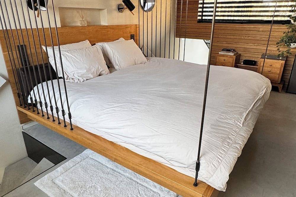 Appartamento intero, Stay overnight in a former sludge pumping station in Amsterdam near the city center in Amsterdam Oost, Costa Olandese