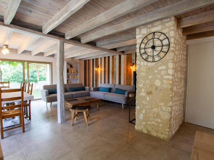 Location de vacances pour 9 personnes, avec jardin et piscine à Agonac - 4