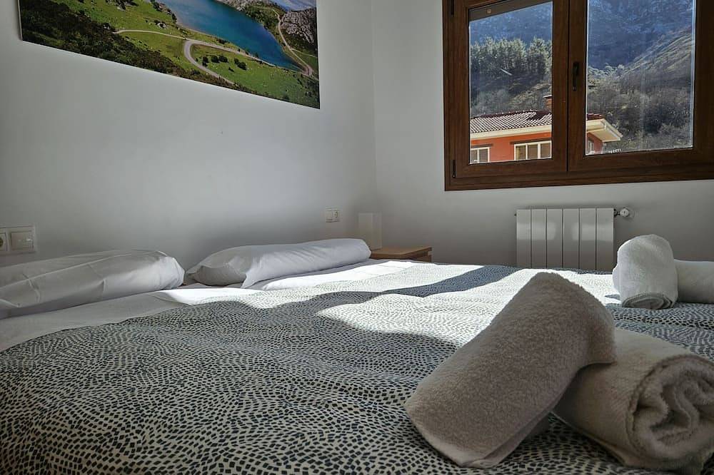 Entire apartment, 24A03 Apartamento  en Arenas de Cabrales in Las Arenas (Cabrales), Cabrales