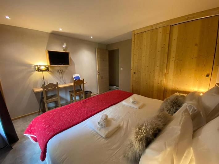 Gîte pour 8 personnes, avec vue ainsi que terrasse et sauna dans Lac de Montriond - 2