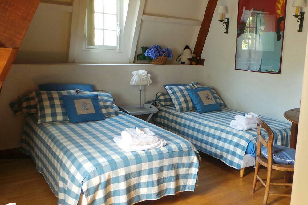 Coeur du Périgord noir maison 8 personnes, vue imprenable,piscine privée in La Roque-Gageac, Périgord Noir