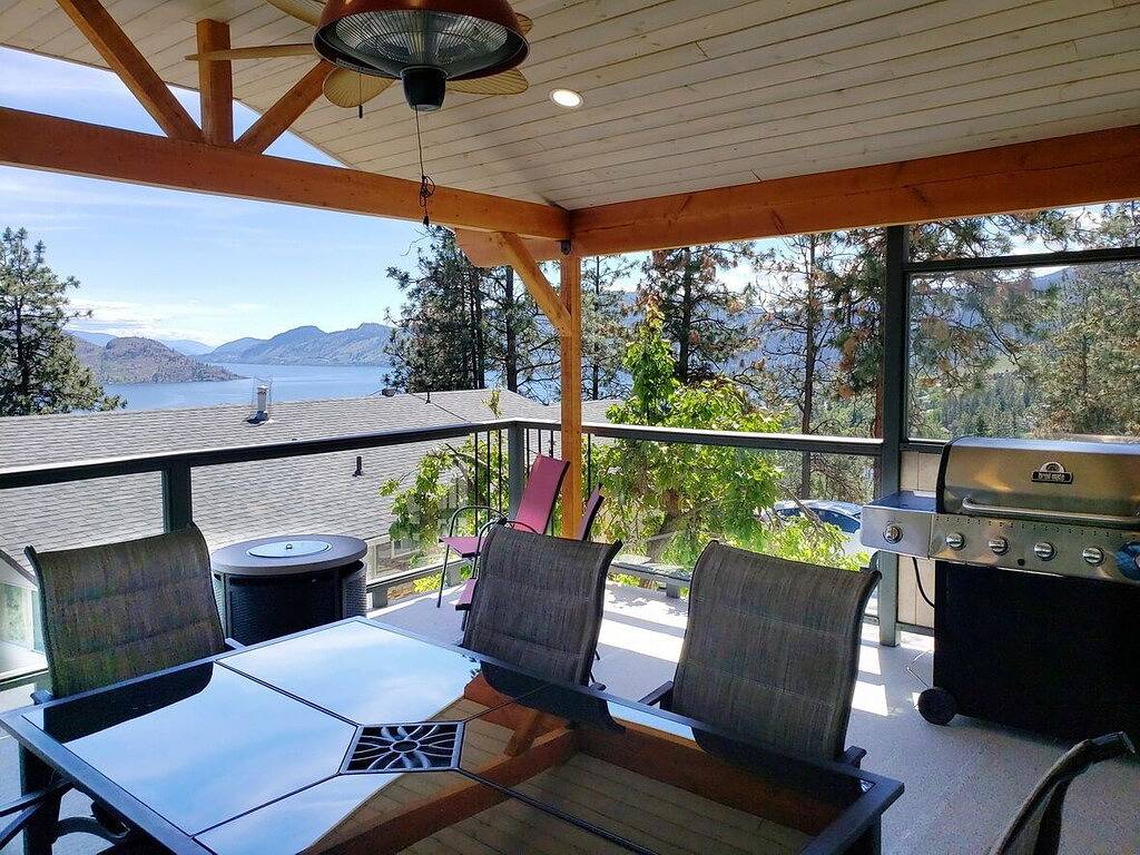 The Orchard House - 3 Bedroom 2 Bathroom mit herrlichem See- und Bergblick. in Peachland, Regional District of Central Okanagan