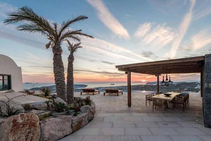 Maison de vacances pour 19 personnes, avec jardin et balcon, animaux acceptés à Santorin