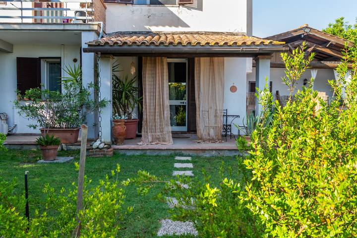 Apartamento entero, Apartamento 'C' con jardín privado, Wi-Fi y aire acondicionado in Grosseto, Provincia de Grosseto