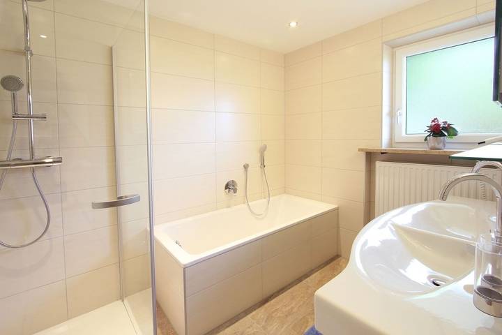 Hütte für 6 Personen, mit Pool und Sauna sowie Ausblick und Garten in Leutasch - 2