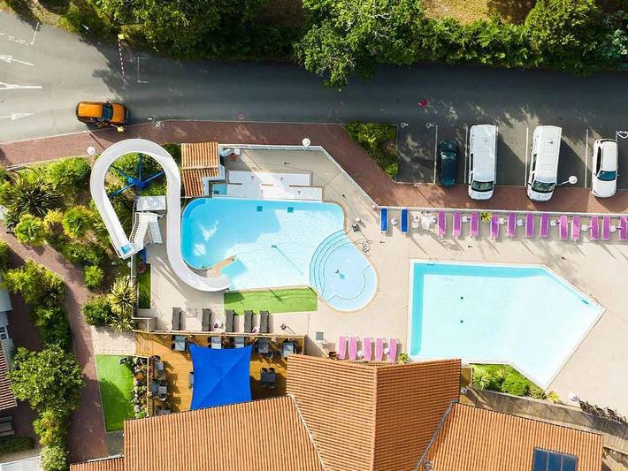 Camping para 4 personas, con Jacuzzi además de Piscina para niños y Sauna en Soulac-sur-Mer