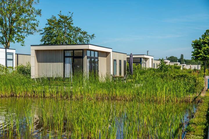 Ferienhaus für 4 Personen, mit Balkon/Terrasse und Terrasse sowie Garten und Sauna in Olburgen