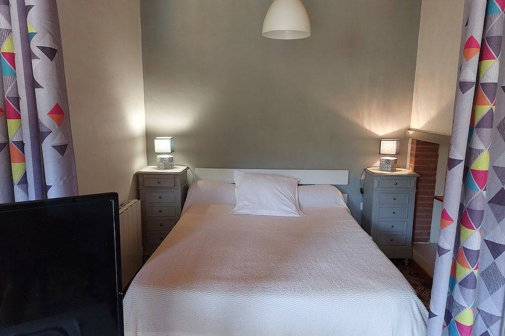 Appartement entier, Loue Studio Prats De Mollo. 2 Pers. Plus Beau Viiage De France. in Prats-de-Mollo-la-Preste, Région de Céret