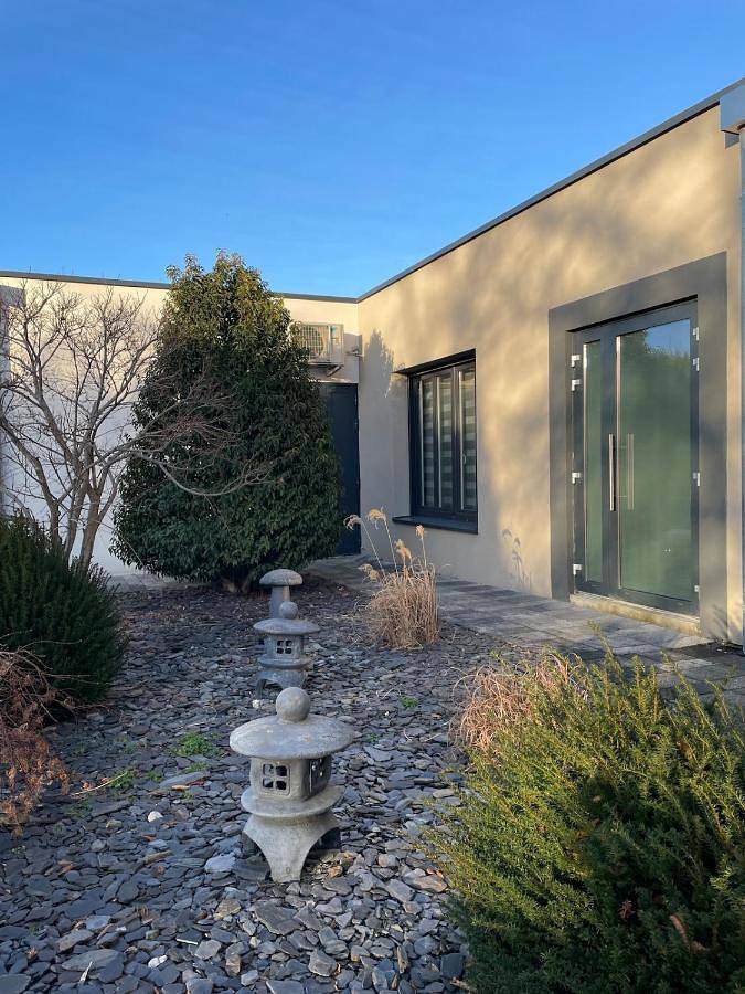 Gîte pour 4 personnes, avec terrasse à Hégenheim