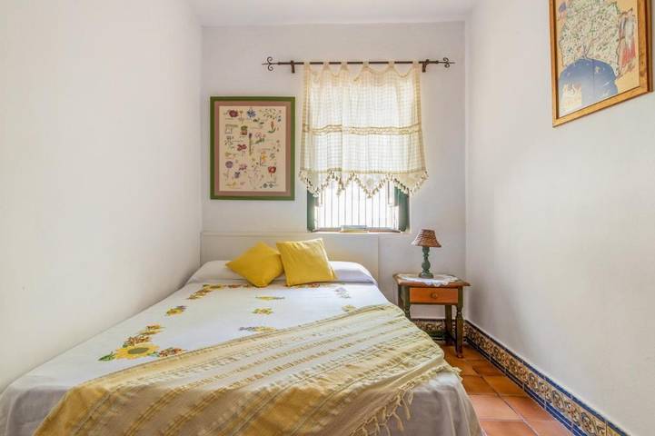 Chalet para 8 personas, con piscina además de vistas y jardín, Se admiten mascotas en Sierra de Aracena y Picos de Aroche - 3