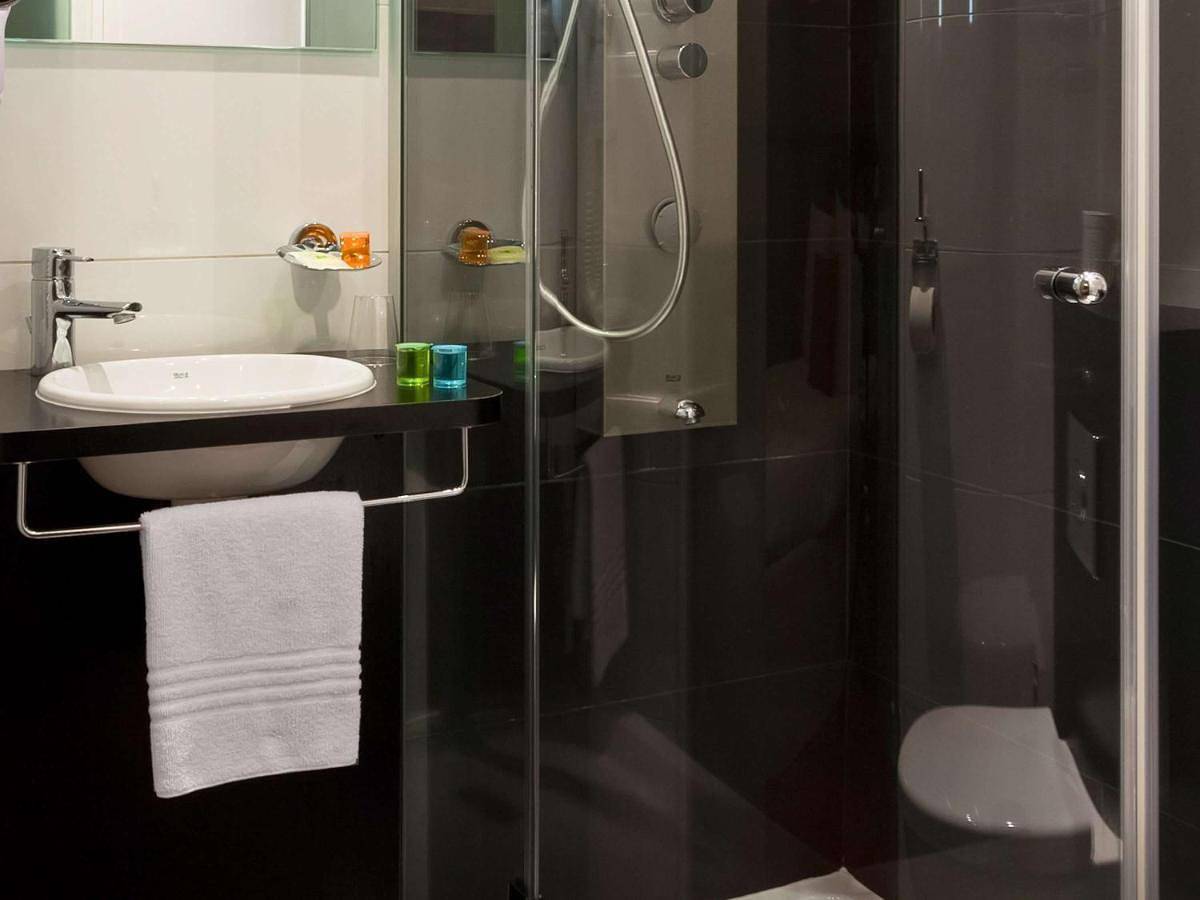 Standard Family Suite with Two Connecting Rooms in Rennes, Région de Rennes