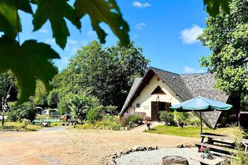 Camping pour 4 Personnes dans Neuvic, Massif central, Photo 4