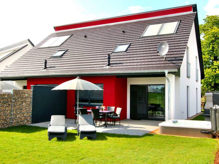 Ferienhaus für 7 Personen, mit Ausblick und Sauna sowie Terrasse und Garten, kinderfreundlich in Göhren-Lebbin - 4
