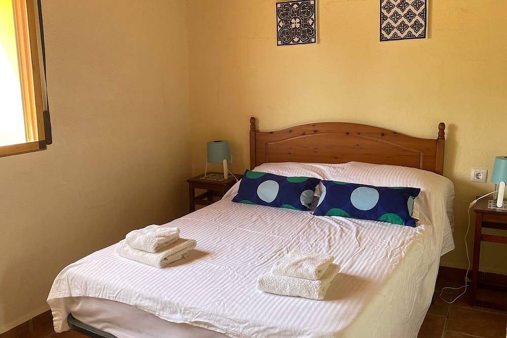 Cehegin-Pool-A/Con-Wifi-Sleeps 10-Games Room-Free Parking-Bbq in Cehegín, Murcia Inland