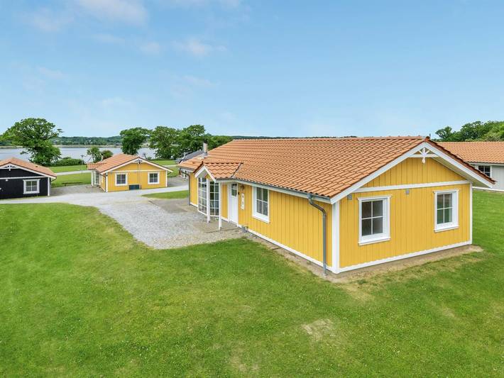 Ferienwohnung für 8 Personen, mit Terrasse und Sauna in Gråsten