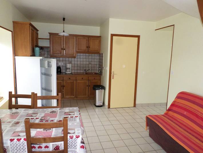 Gîte pour 3 personnes, avec jardin et terrasse dans le Puy-de-Dôme - 4
