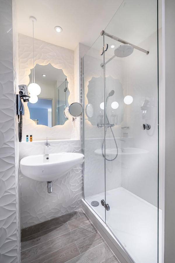 Hôtel pour 2 personnes dans Gare De L Est - 4