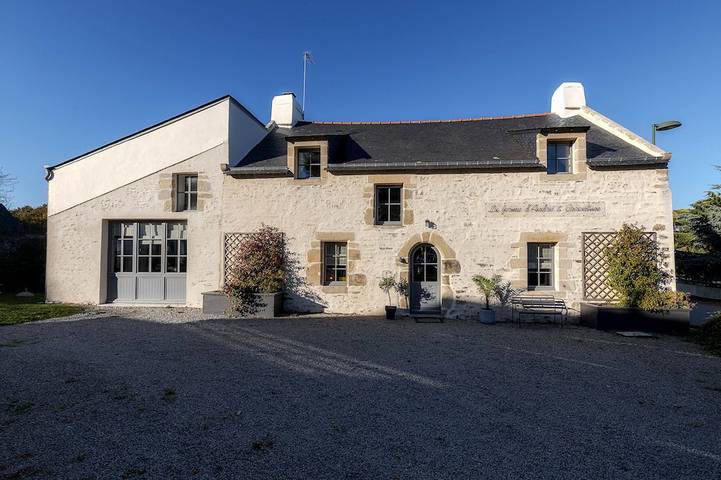 Gîte pour 13 personnes, avec jardin dans le Golfe du Morbihan