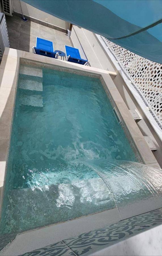 Chambre d’hôte pour 2 personnes, avec vue ainsi que jardin et piscine, animaux acceptés à Palerme - 2