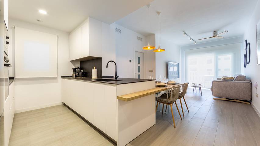 Gîte pour 6 personnes, avec terrasse, adapté aux familles à Motril - 3