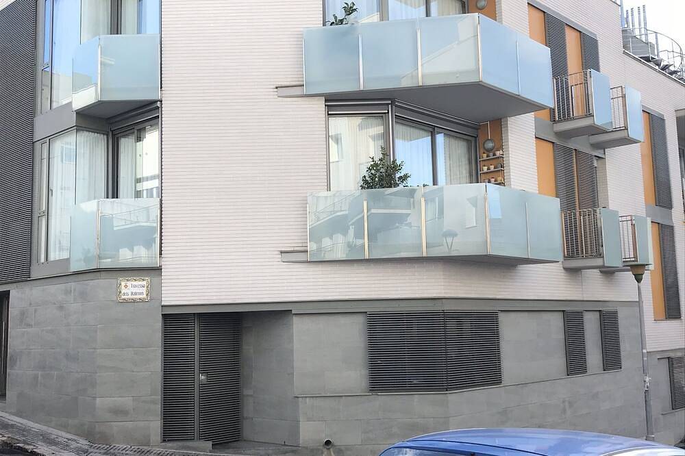 Apartamento entero, Apartamento Balmins, Completamente Equipado A 50 Mts De La Playa De St.Sebastia in Sitges, Garraf