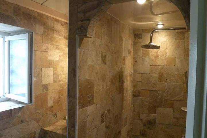 Location de vacances pour 8 personnes, avec terrasse et jardin dans Fontrieu - 4
