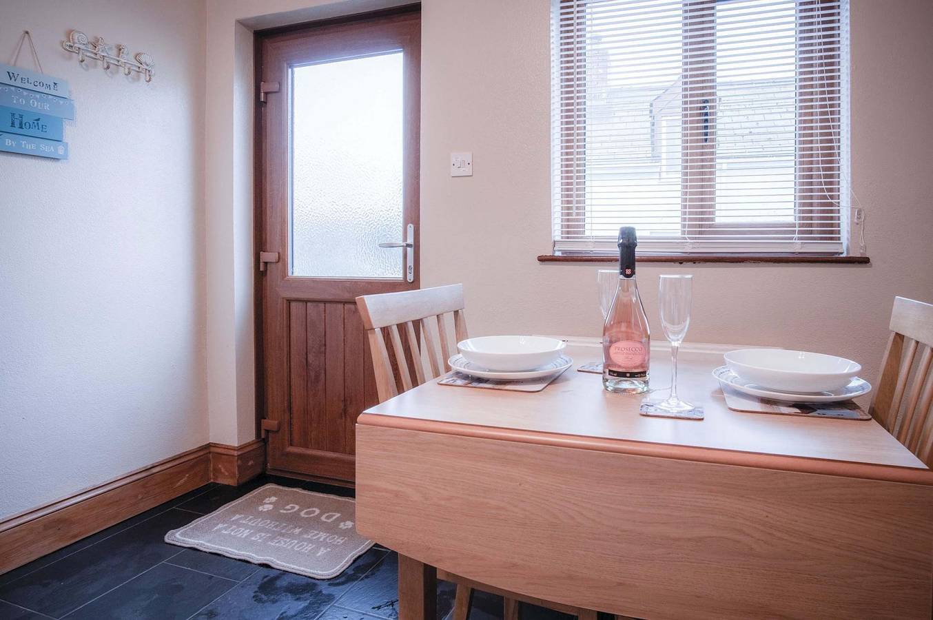 Primrose - 1 Bedroom Cottage - Llanteg in Amroth, Pembrokeshire