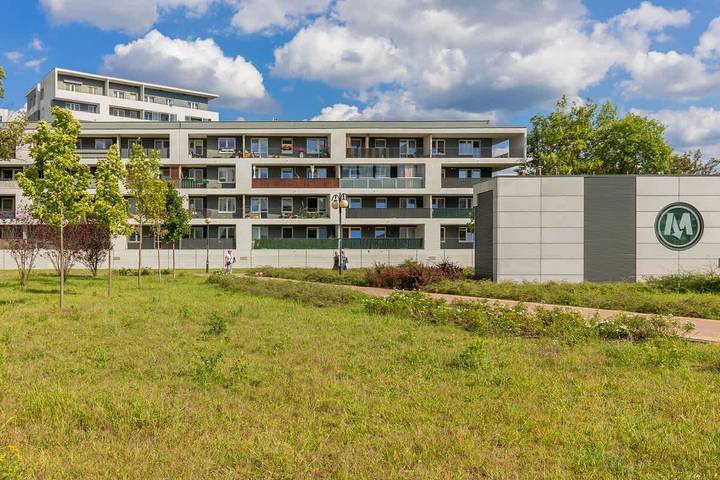 Appartamento intero, Modern Apartment | 2 Balconies, Parking, Close to Metro in Targówek, Varsavia