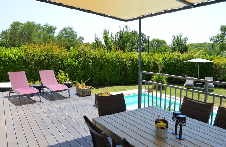 Gîte pour 6 personnes, avec piscine à Arpaillargues-et-Aureillac - 2
