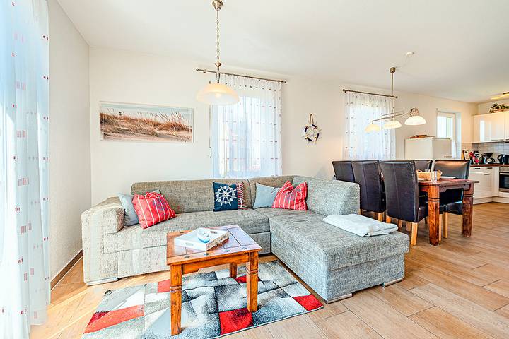 Ferienhaus für 6 Personen, mit Terrasse und Garten sowie Sauna in Neuenkirchen (Rügen) - 4