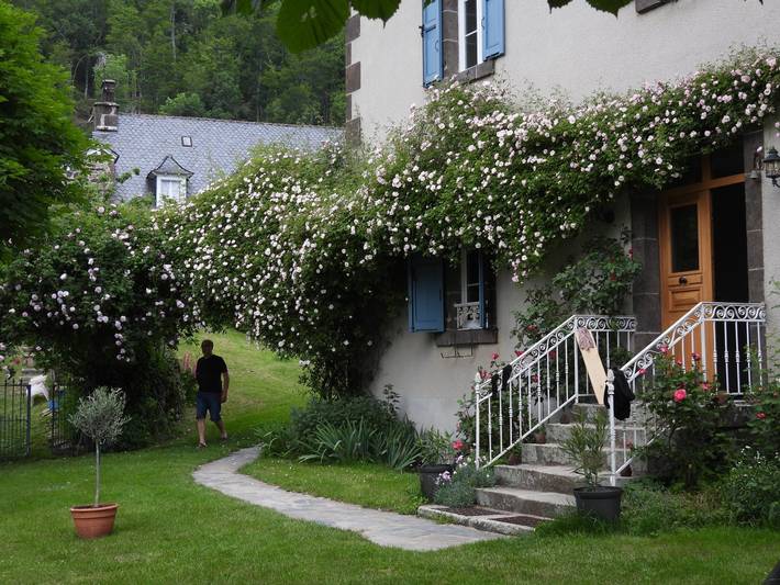 Location de vacances pour 2 personnes, avec jardin à Thiézac - 3