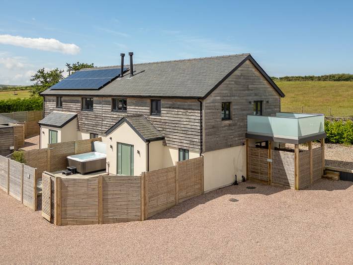 Farmyard House in Isle of Anglesey