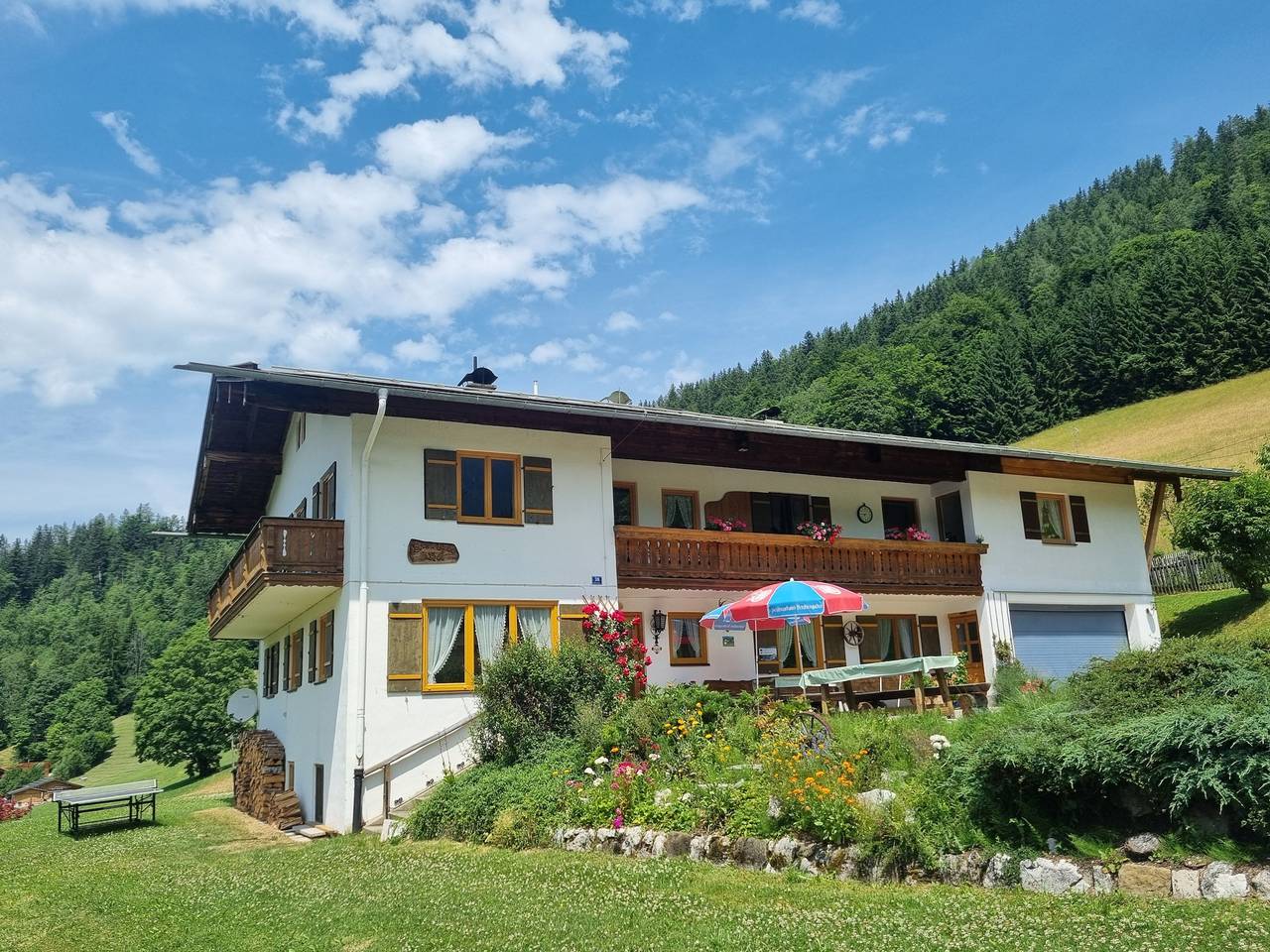 Ganze Ferienwohnung, Brandnerhof - Ferienwohnung Kehlsteinblick, 70qm für 4 Personen, 2 sep. Schlafzimmer, Balkon in Obersalzberg, Berchtesgaden