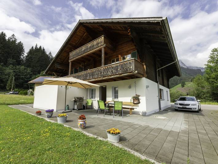 Ferienwohnung für 4 Personen, mit Terrasse und Garten sowie Ausblick in Schweizer Mittelland