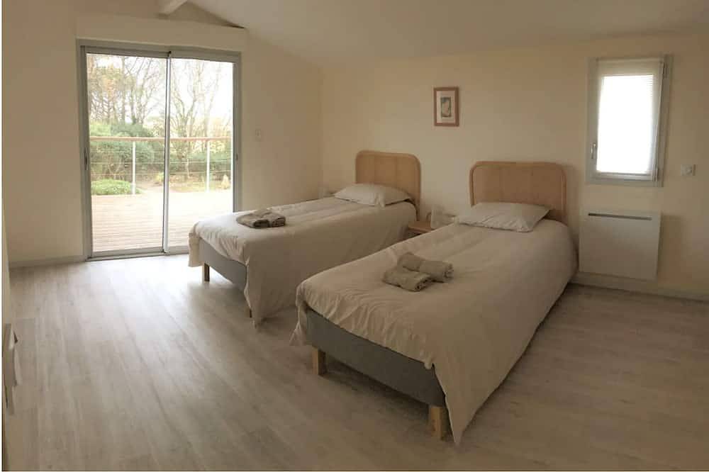 Villa de la Dune : Pyla/Mer 12 couchages, plage à 800 m ,vue dune ,calme absolu in Dune du Pilat, La Teste-de-Buch