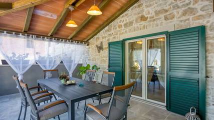 Ferienhaus für 4 Personen, mit Garten in Tar-Vabriga