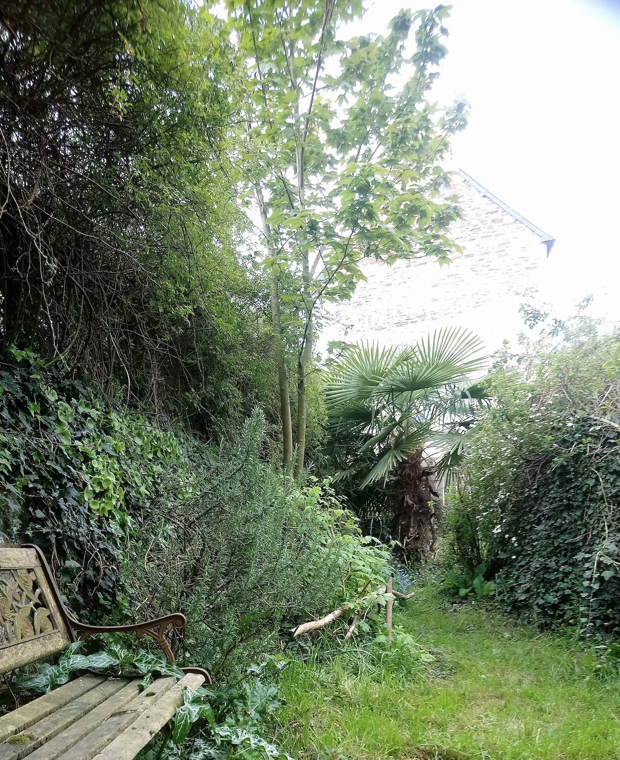 Maison de vacances le « 28 », village, campagne et lac avec jardin privé in Jugon-les-Lacs, Région de Dinan