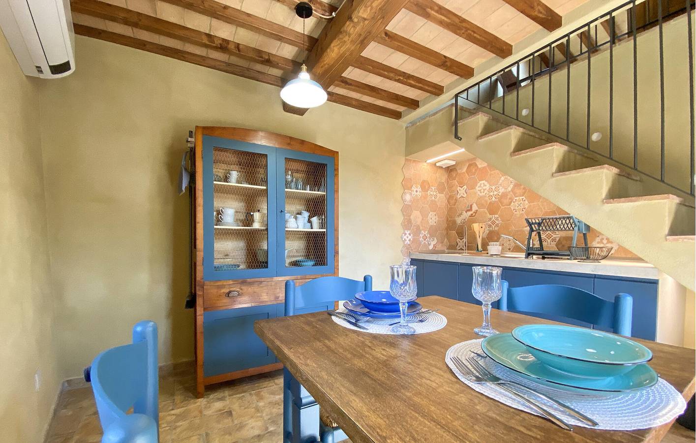 Hel semesterlägenhet, Lägenhet för 4 Personer med trädgård in Murlo, Siena provins