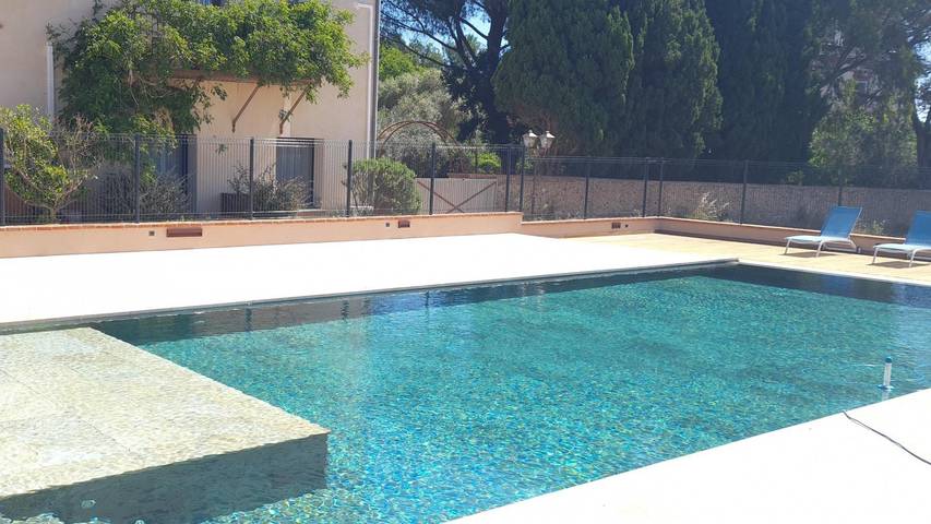 Gîte pour 8 personnes, avec piscine et jardin à Canet-en-Roussillon - 3
