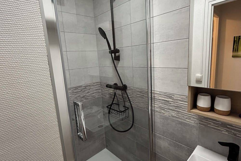 Entire apartment, Le Nid douillet : plein centre in Langres, Haute-Marne
