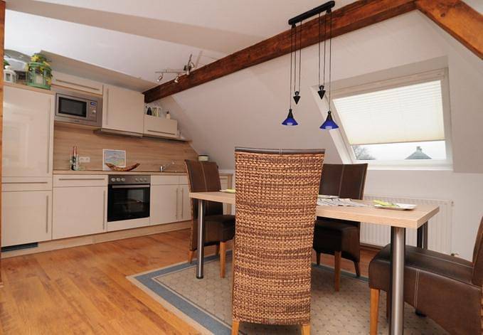Ferienwohnung für 2 Personen, mit Terrasse, kinderfreundlich in Greetsiel - 3
