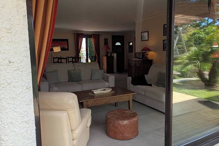 Warm, family home opening onto garden near sea, forest and marshes in Olonne-sur-Mer, Les Sables-d'Olonne