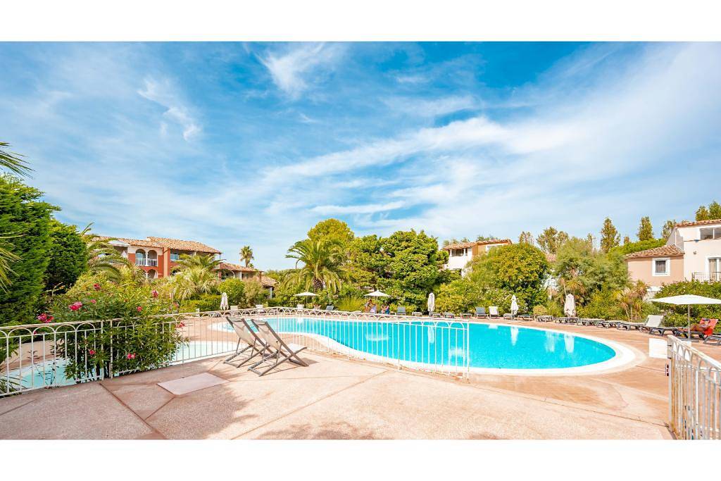 Le Hameau de la Pinede 3p8p Triplex R in Hyeres, Parc national Port-Cros