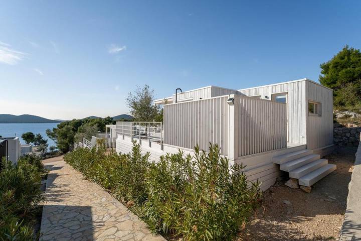 Villa pour 6 personnes, avec piscine ainsi que jacuzzi et balcon, adapté aux familles à Drage (Pakoštane) - 4