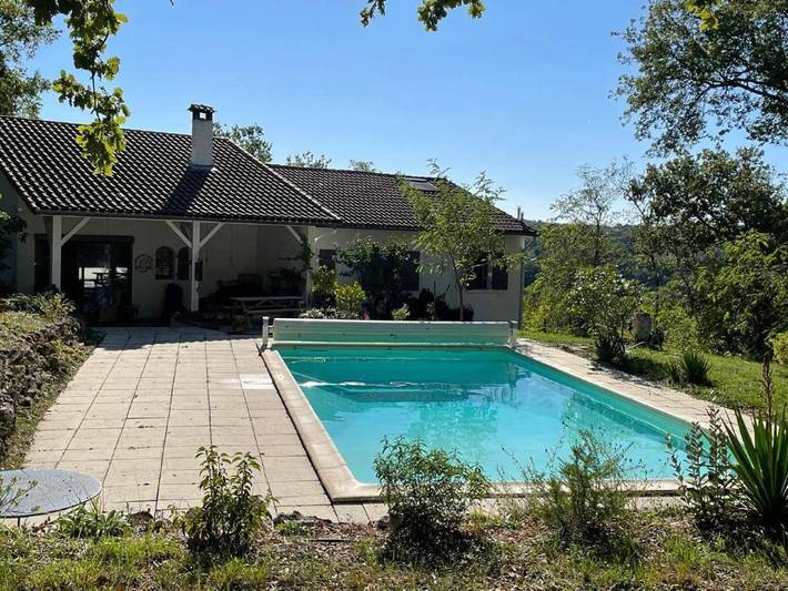 Chambre d’hôte pour 2 personnes, avec vue et jardin ainsi que terrasse et piscine à Moissac