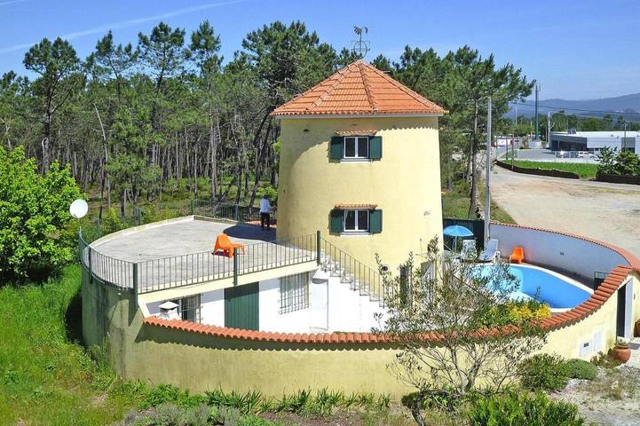 Casa de férias para 6 pessoas, com piscina e terraço, com animais de estimação em Paradela