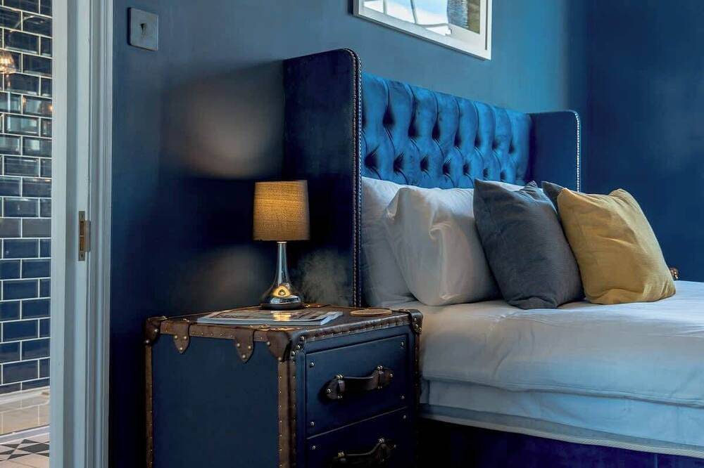 Stunning Bath Home Sleeps 12 ~ Ideal for Hen/Stags in Bath, Bath & North East Somerset