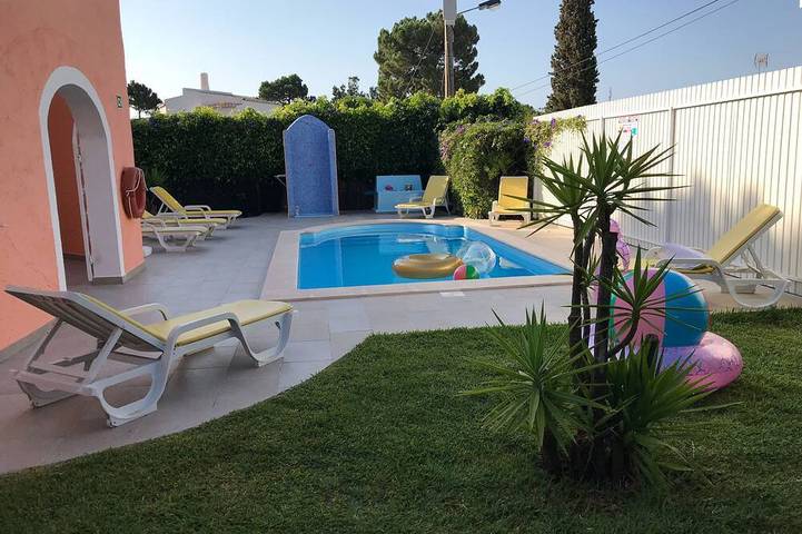 Villa für 10 Personen, mit Terrasse und Garten - 1