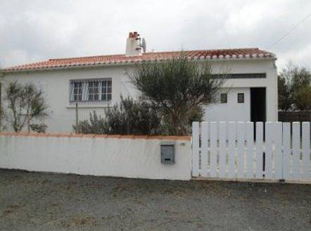 Gîte en bord de mer avec vue sur le jardin et parking in Bretignolles-sur-Mer, Vallée de la Loire